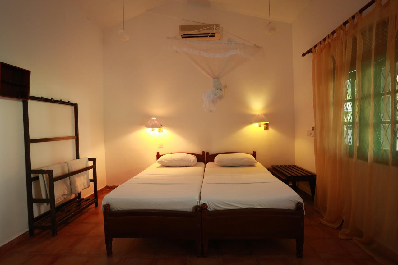 Sonri Villa Sea View Unawatuna Eksteriør billede