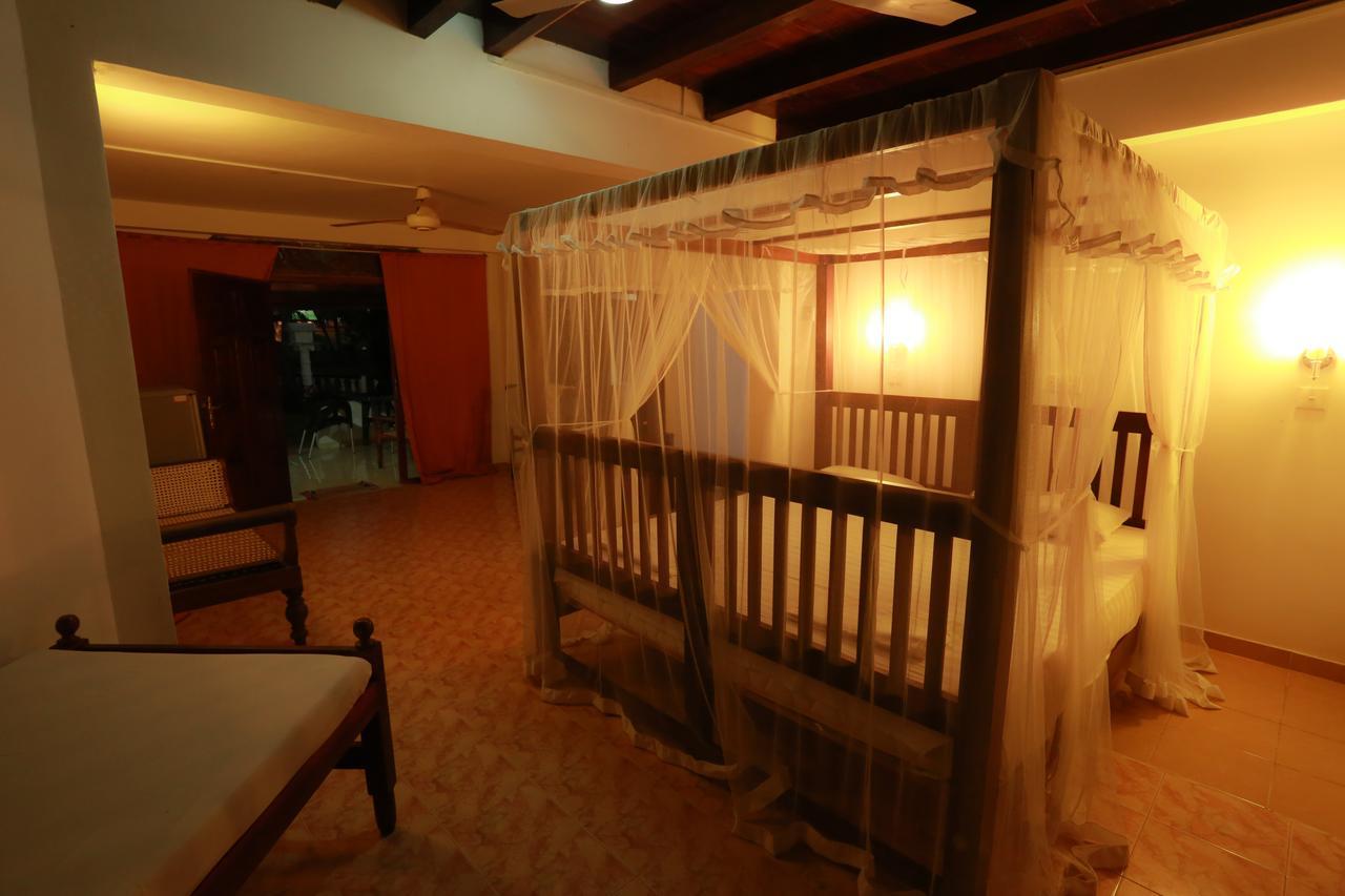 Sonri Villa Sea View Unawatuna Eksteriør billede