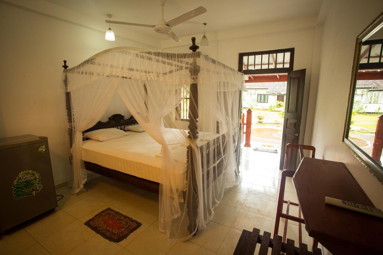 Sonri Villa Sea View Unawatuna Eksteriør billede