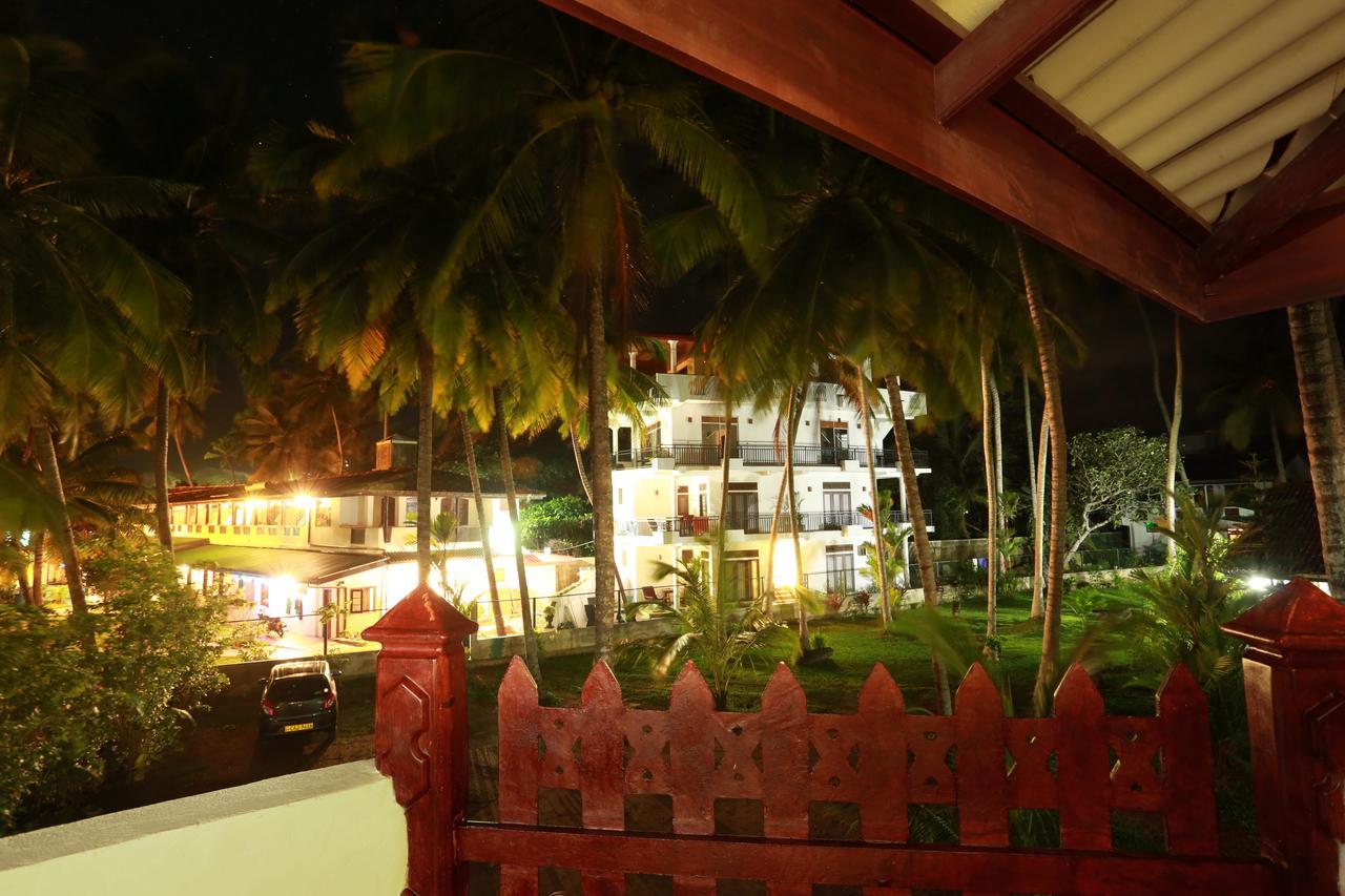 Sonri Villa Sea View Unawatuna Eksteriør billede