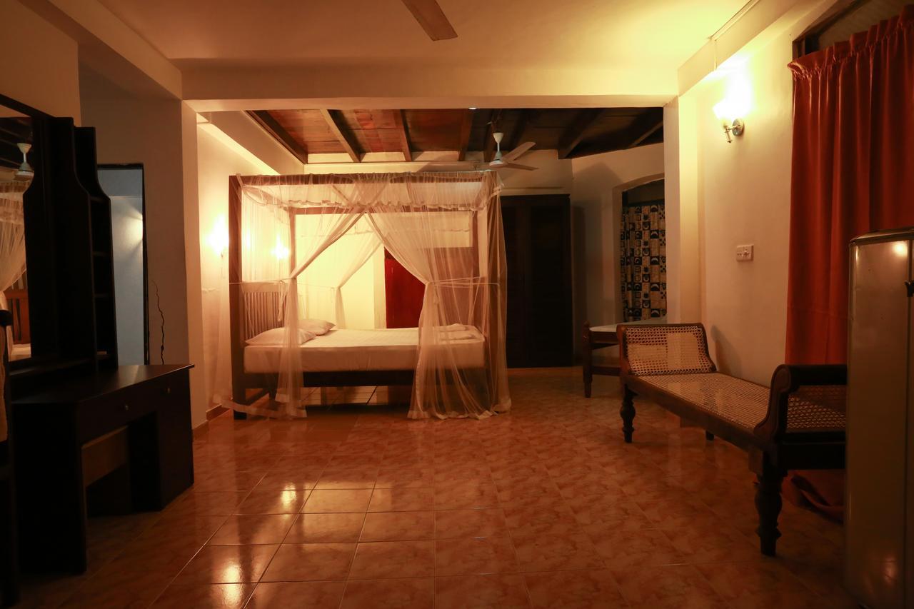Sonri Villa Sea View Unawatuna Eksteriør billede