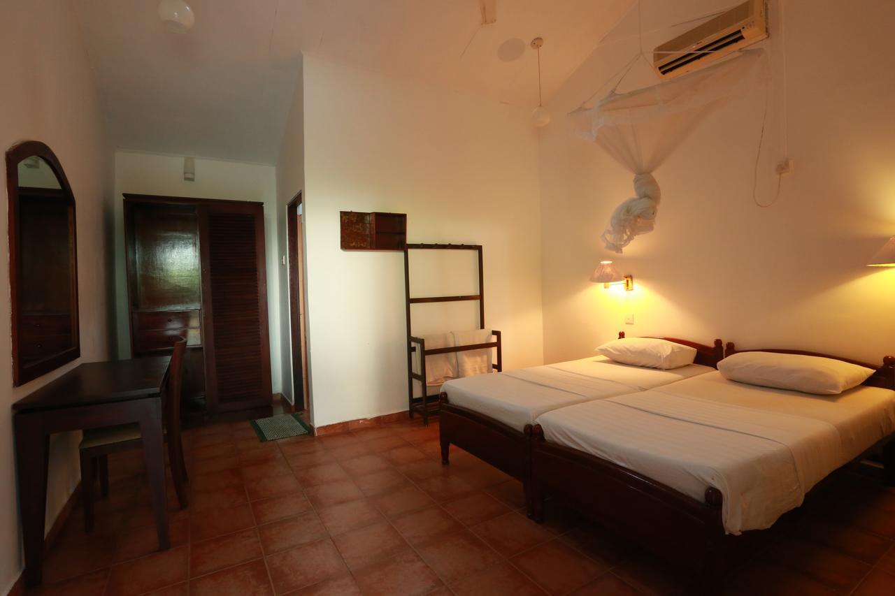 Sonri Villa Sea View Unawatuna Eksteriør billede
