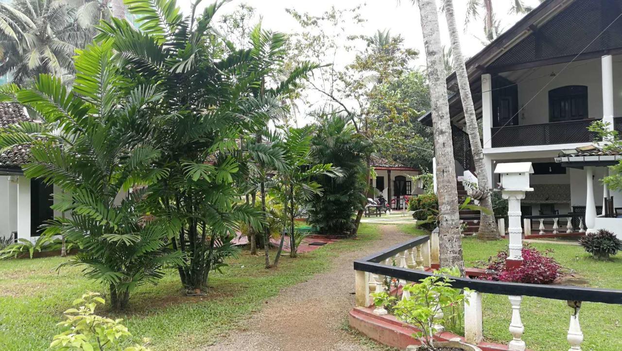 Sonri Villa Sea View Unawatuna Eksteriør billede