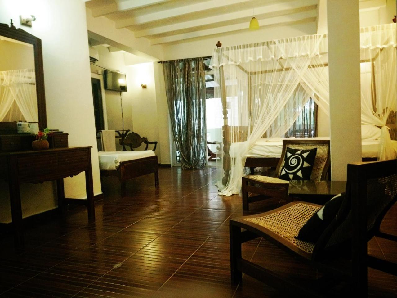 Sonri Villa Sea View Unawatuna Eksteriør billede