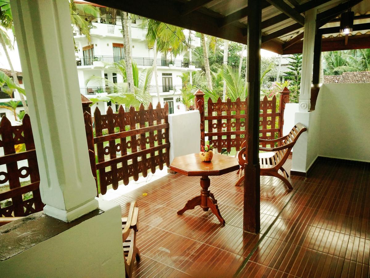 Sonri Villa Sea View Unawatuna Eksteriør billede