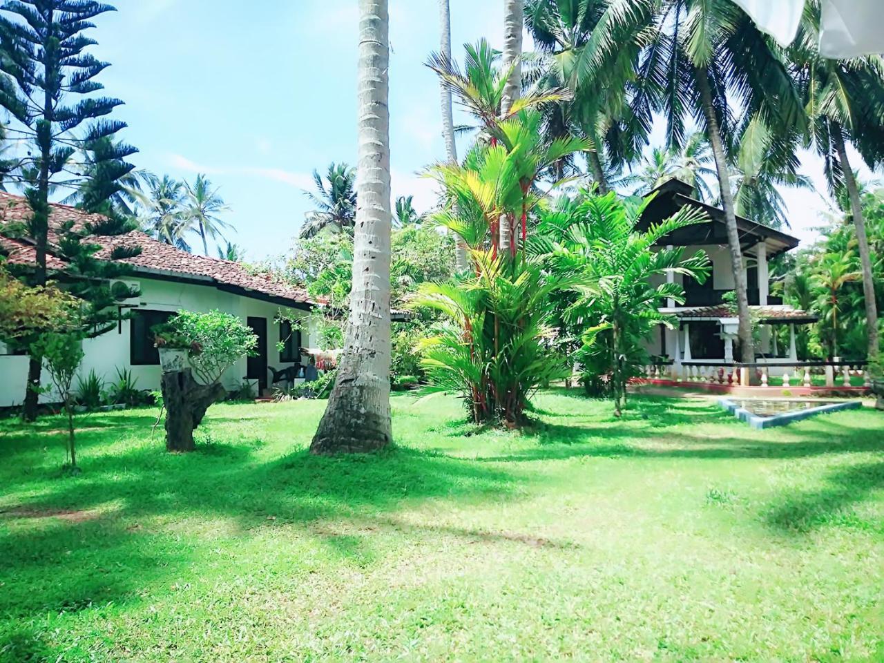 Sonri Villa Sea View Unawatuna Eksteriør billede